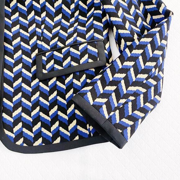 Anne Klein Chevron Printed Suit Blazer Blk White Blue SZ10 - Picture 6 of 7